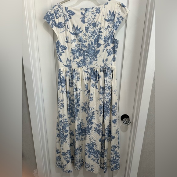 Reformation Dress, Size 8 - Picture 2 of 5